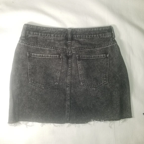 2 PacSun Denim Skirts - Picture 5 of 6